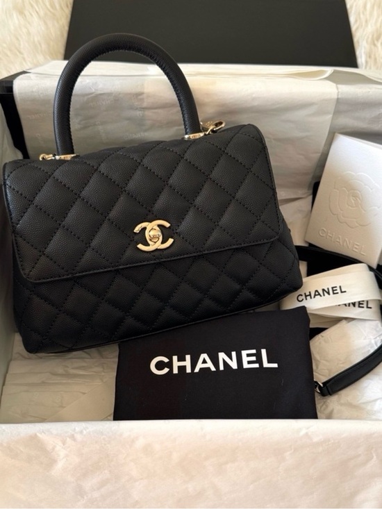 CHANEL Handbags - Chanel Coco Handle 22P Small Black Caviar Leather Gold HW Full Set NIB